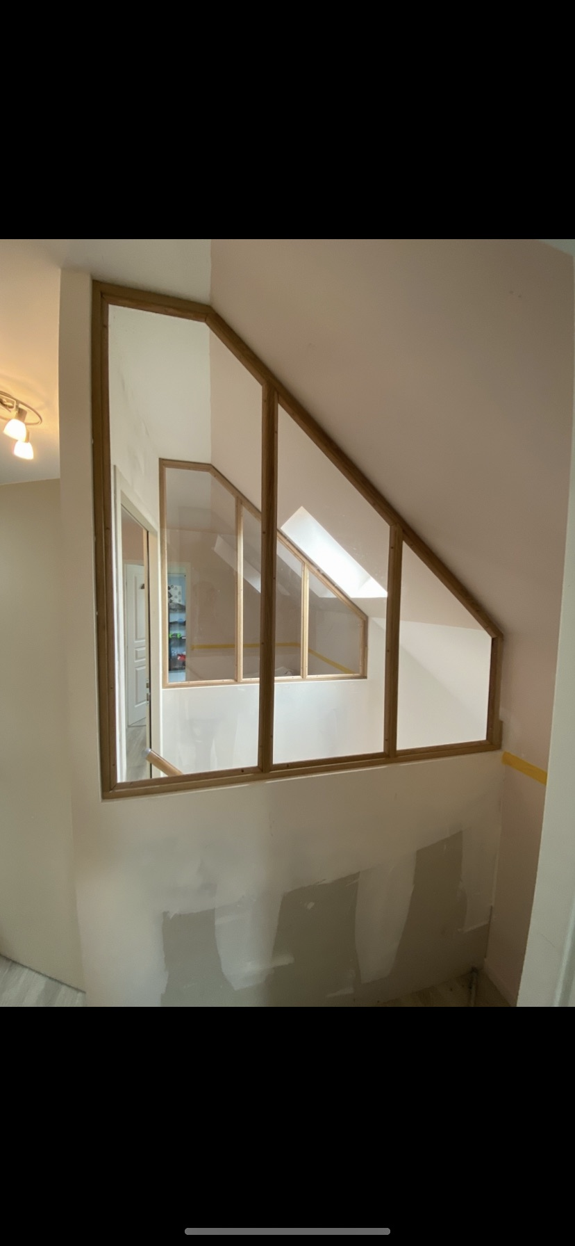 Verrière bois triangulaire sur-mesure — Benjamin Barbereau